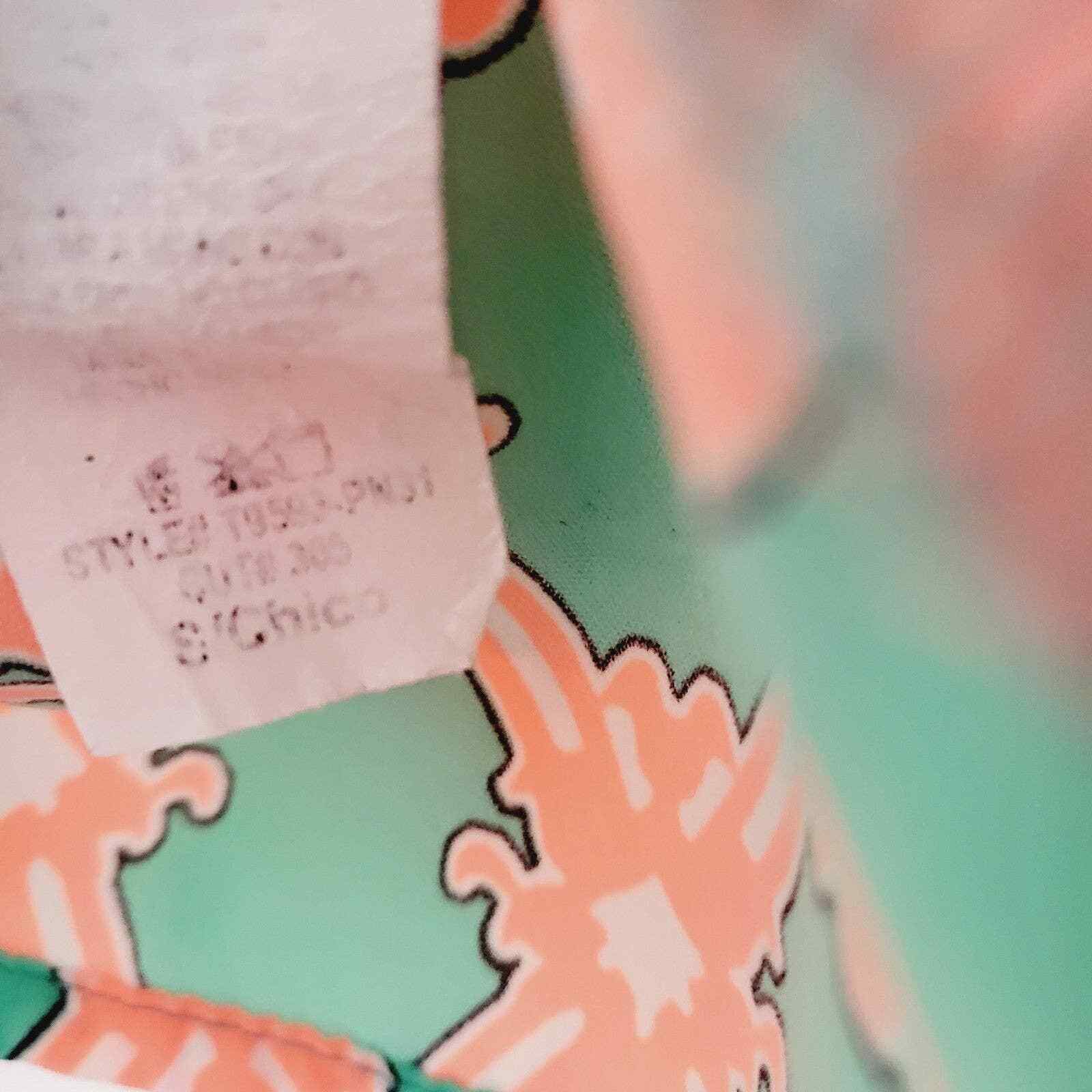 Light weight polyester size small top - image 5