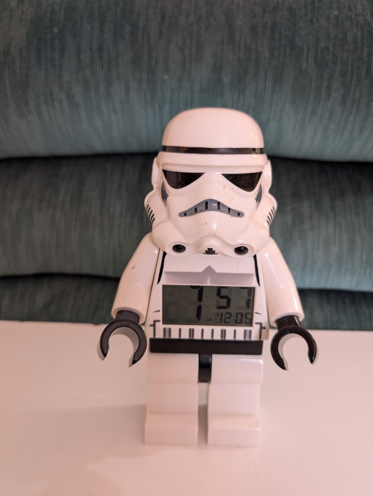 2014 LEGO Star Wars Storm Trooper Digital Alarm Clock Mini Figure