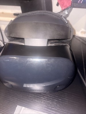 Samsung HMD Odyssey Windows Mixed Reality PC VR Headset XE800ZAA (2 Controllers)