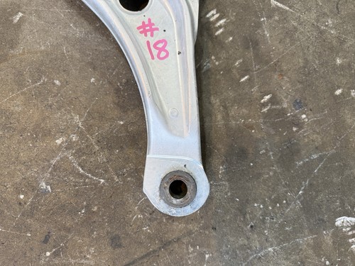 2017-2021 HONDA CIVIC TYPE R FK8 K20C1 OEM RH PASSENGER FRONT LOWER CONTROL ARM - Picture 2 of 11