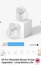 Momcozy S9 Pro Wearable Electric Breast Pump Hands Free White Set/Used lightly.