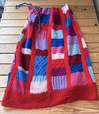 Handmade Women  s Granny Square Crochet side tie Midi skirt Size L Red Blue Dd