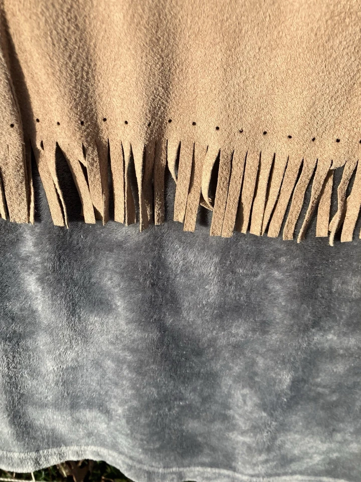 Chaleco para mujer Scully 100 % cuero genuino detallados cortes láser y flecos talla L Foto 2 de 4