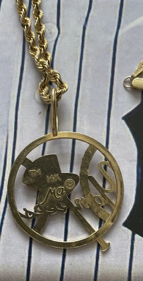 Sombrero de copa 14k Y-G logotipo de Michael Anthony Yankees de Nueva York con cadena de oro 10k Foto 2 de 4