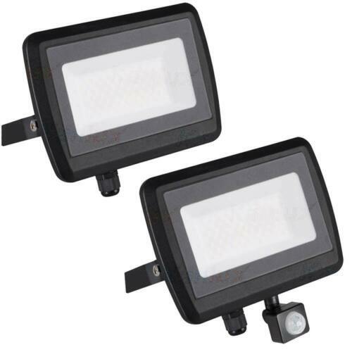 Faro Led V-tac Chip Samsung 50w Con Sensore Di Movimento E Crepuscolare E Interruttore Manuale Di Bloccaggio Colore Nero 3000k Ip65 89130417 Faro Led V-tac Chip Samsung 50w Con Sensore Di Movimento E Crepuscolare E Interruttore Manuale Di Bloccaggio Colore Nero 3000k Ip65 89130417