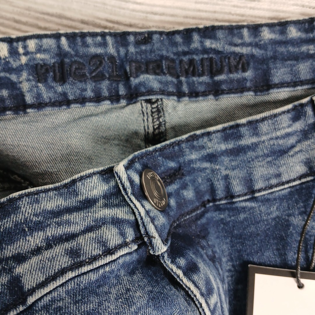 Picture 9 of 10
