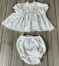 Vintage Cutest On Girls White Floral 2 Piece Set Baby Size 3-6 Month