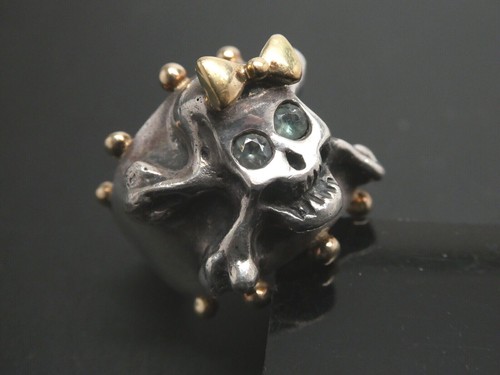 Hello Skully Skull Sterling & 18KT Gold Bow & Green Sapphire Eyes RING Size 8 - Picture 8 of 11