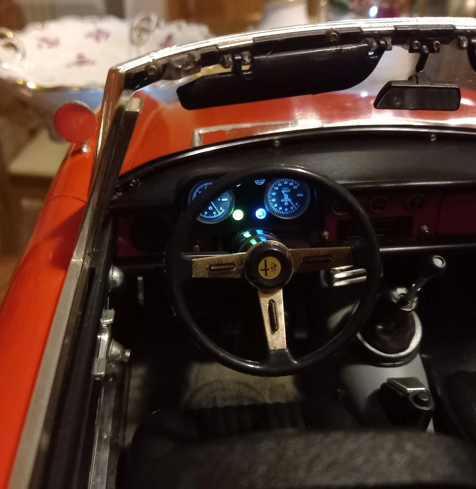 ALFA ROMEO SPIDER 1600 DUETTO "Osso di seppia" 1966 1/8 HACHETTE - Immagine 2 di 4