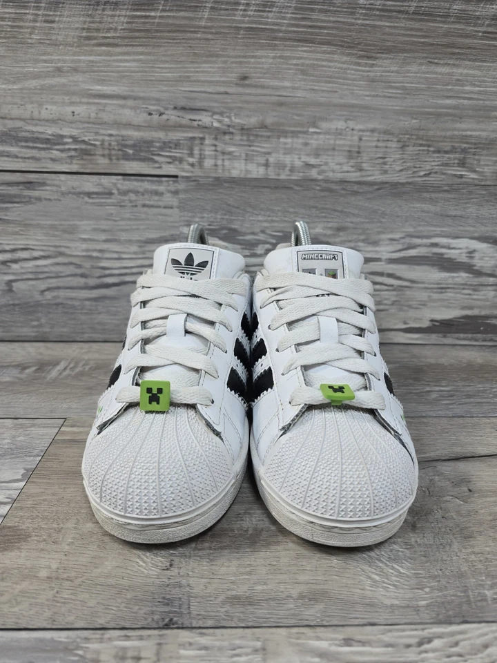 adidas Originals Superstar II White Black Minecraft JQ8749 Youth Size 5Y Shoes - Image 4 of 4