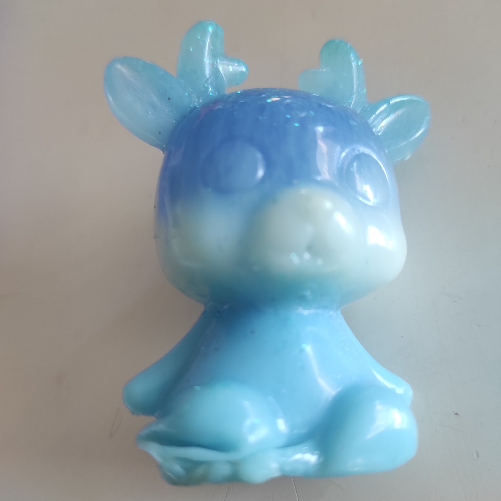 Petit Renne en résine epoxy hauteur 6.5 cm
