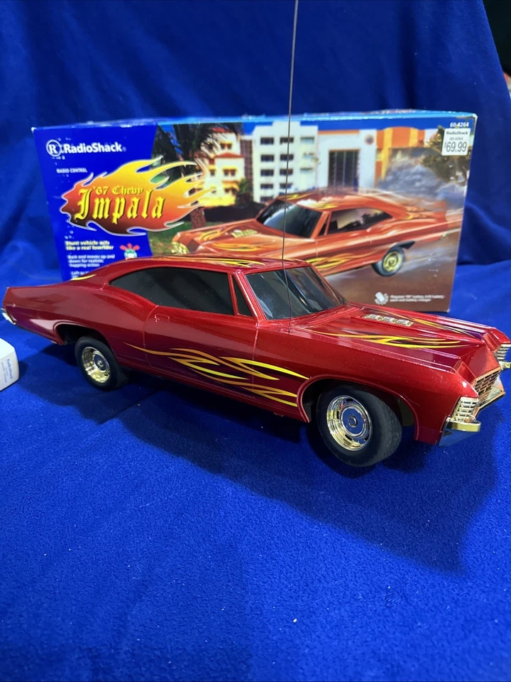 RadioShack 67 Chevy Impala Rojo Lowrider Control Remoto Coche RC 60-4264, Completo Foto 4 de 4