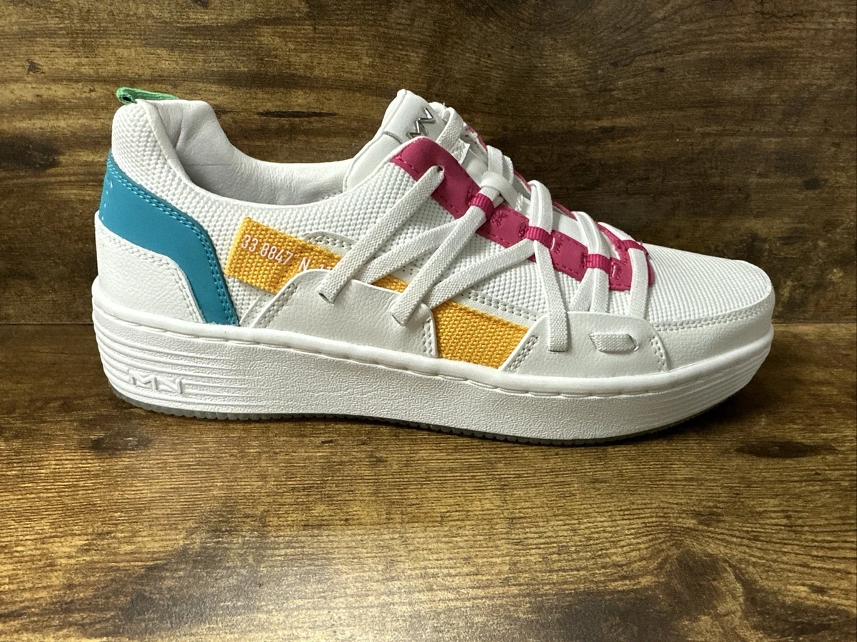 Skechers nason store