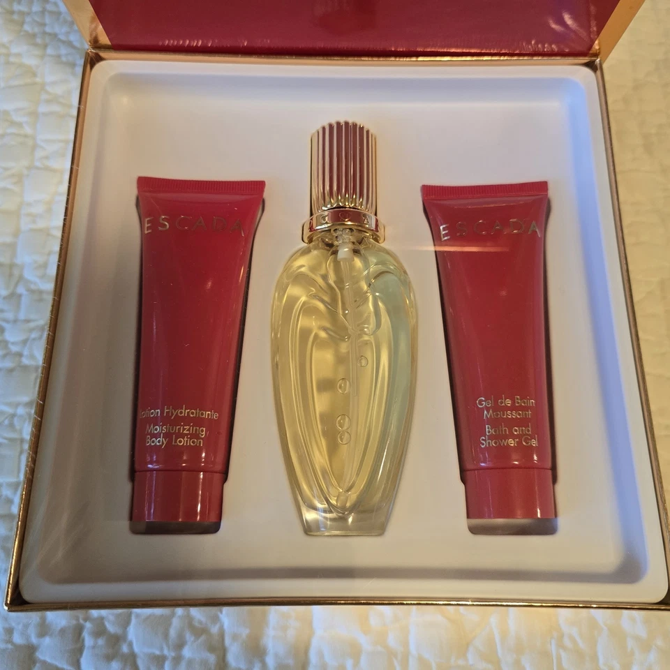 SET DE REGALO PERFUME ESCADA 3 piezas para mujer - SELLADO Foto 3 de 4