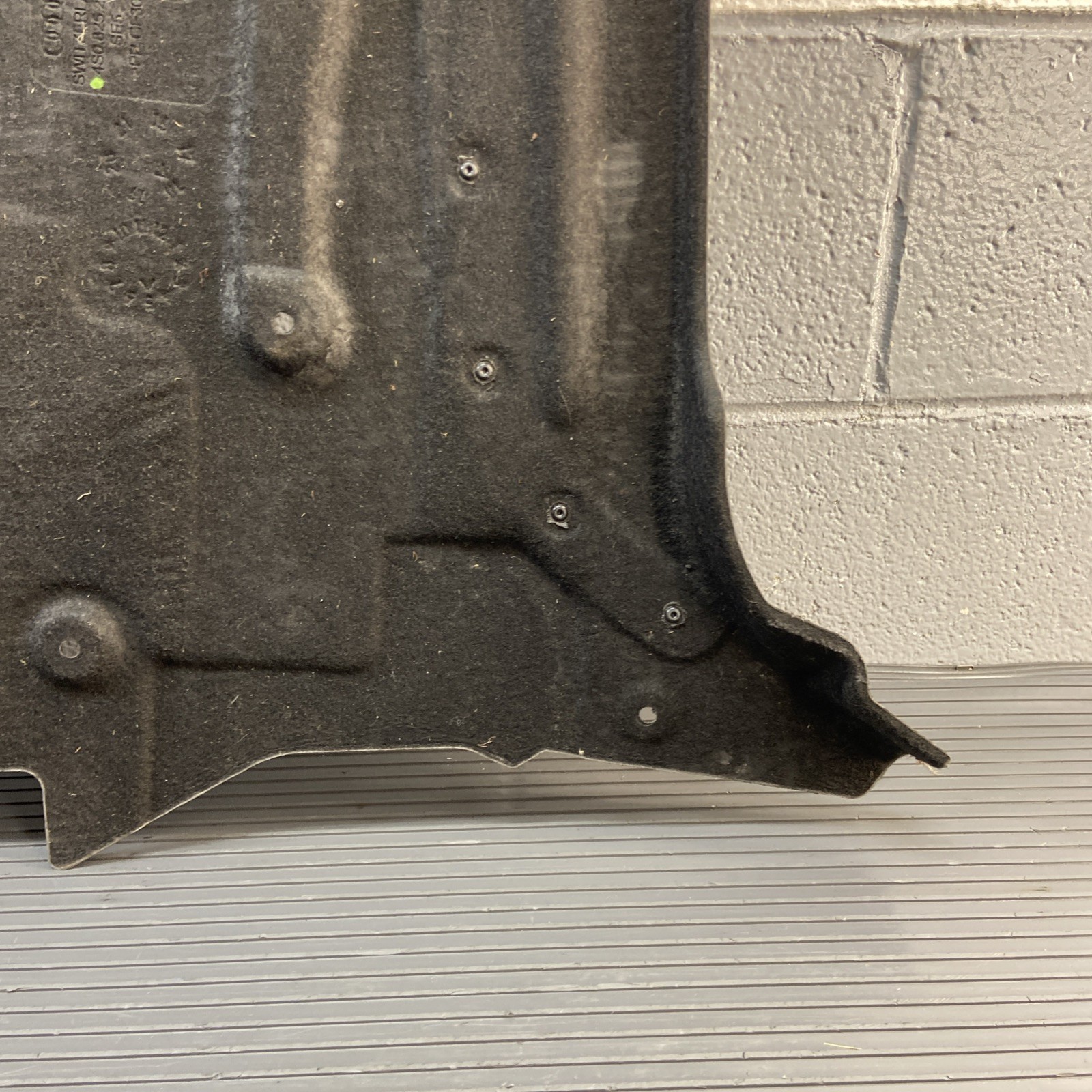 Audi R8 2017-2023 Front Lower Fender liner