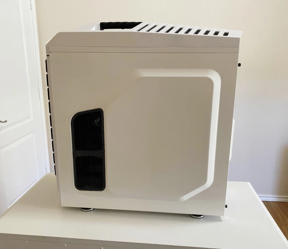 COOLER MASTER Cm Storm Stryker Desktop Computer Case *Rare - Image 3 of 4
