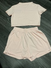 Women  s Medium Workout Set With Pockets