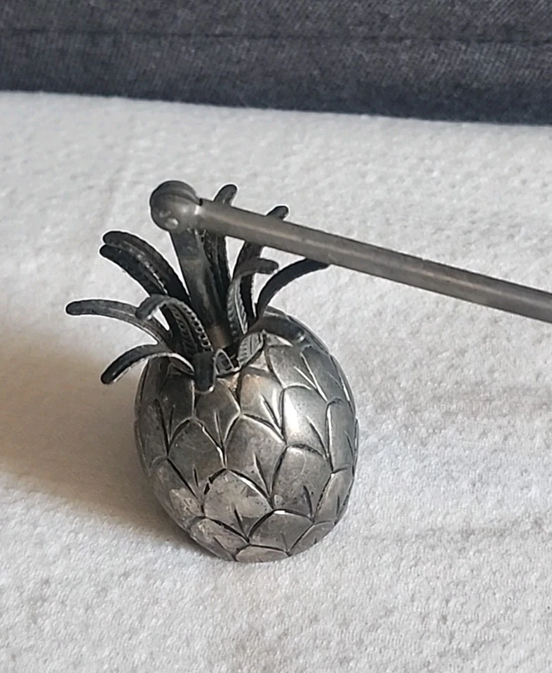 Apagador de velas de diseño vintage Godinger plateado piña 🍍 mediados de siglo Foto 2 de 4