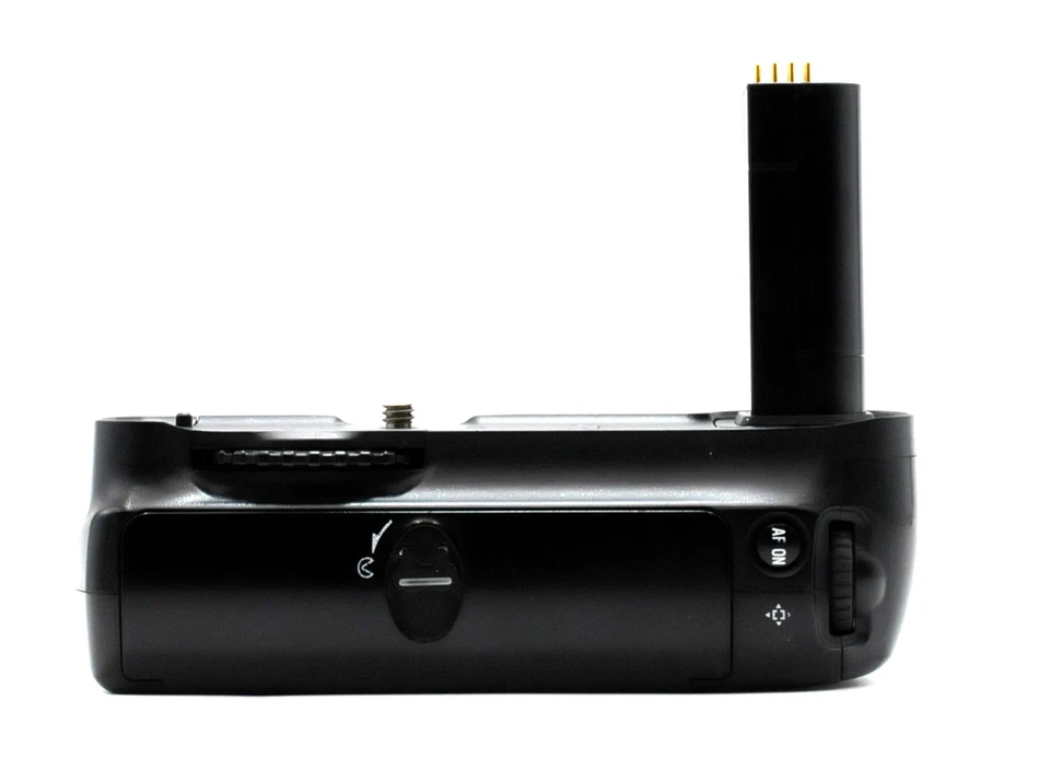 Nikon MB-D200 Multi Power Battery Pack [Excellent] Fully Tested from Japan - Image 2 of 4