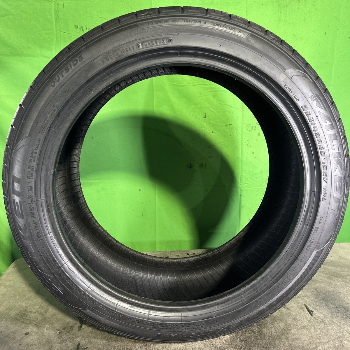 Single,Used-255/45R20 Falken Ziex CTSS A/S 105V9/32 Dot 0623