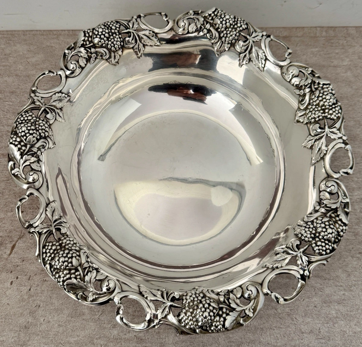 Tiffany & Co. Antique US Sterling Silver Bowls 1900-1940 for sale