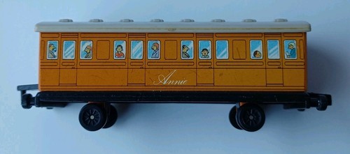 VINTAGE 1984 ERTL THOMAS TANK & FRIENDS PLÁSTICO TREN VAGONES ANNIE & CLARABEL - Imagen 7 de 15