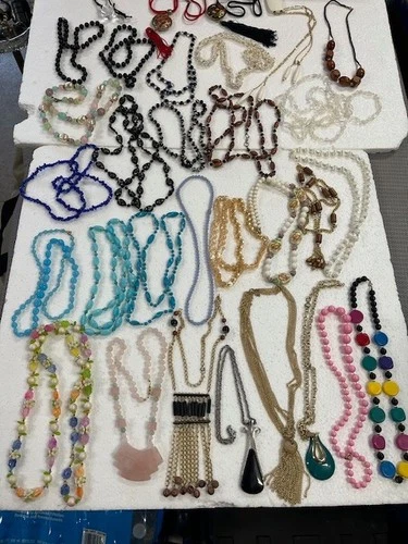 Bulk Lot Costume & Fashion Jewelry Necklaces ~ 31pc  1960's-1970's 3 1/2 lbs.