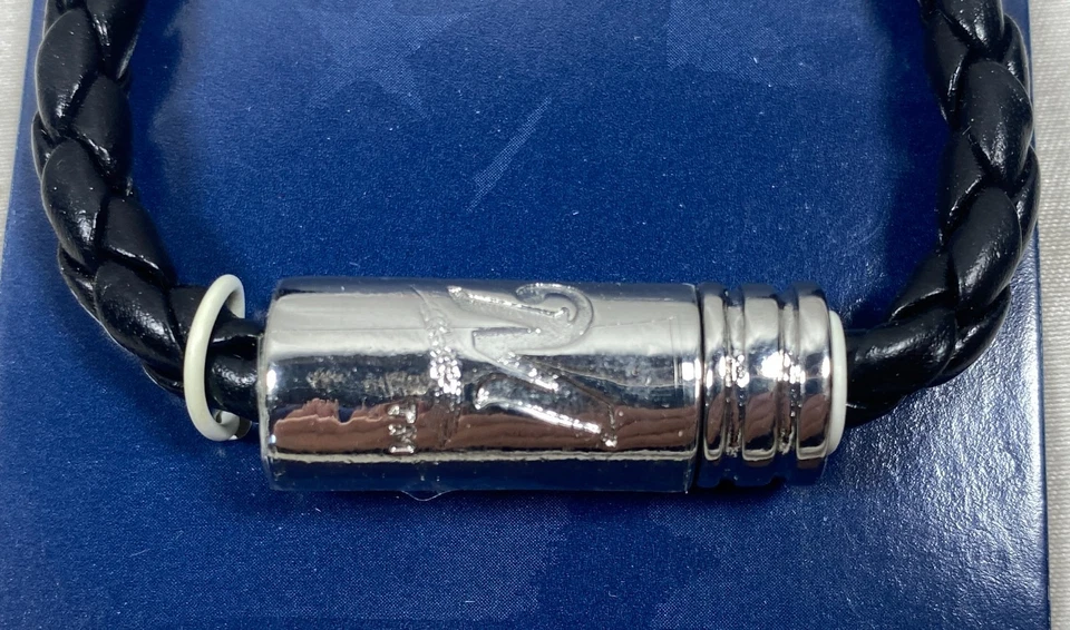 Lot of 16 - MLB Official Milwaukee Brewers Magnetic Bracelets 101444 - NEW - Image 3 of 4