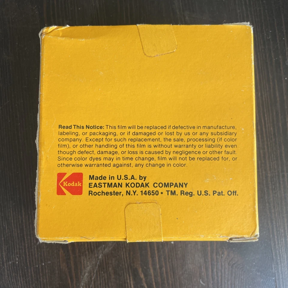 Película negativa a color Eastman EXR 500T sellada 35 mm 100 pies stock vintage 5298 Foto 2 de 4