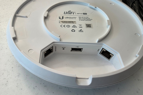 Ubiquiti Networks UniFi UAP-AC-PRO PoE Wireless Access Point - 第 4/5 張圖片