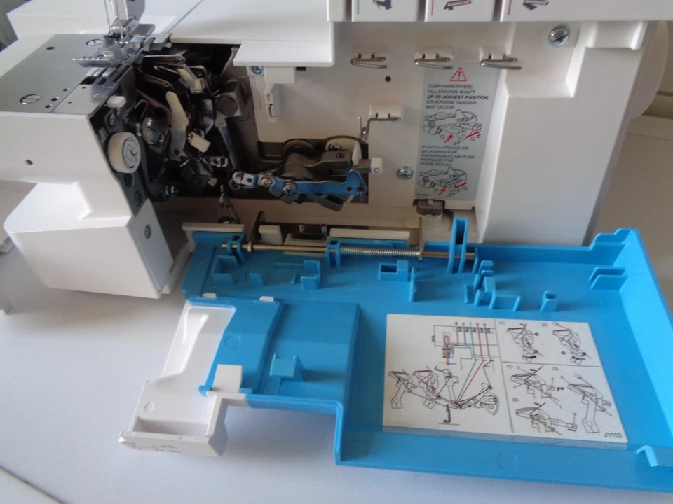 easy lock and cover - Kombimodell Overlock und Cover nicht benutzt - Bild 2 von 4