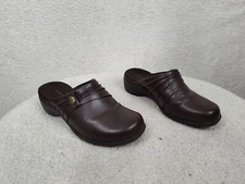 Croft Barrow Women Clogs 8 Medium Brown Fabric Slip On Casual Comfort Shoes