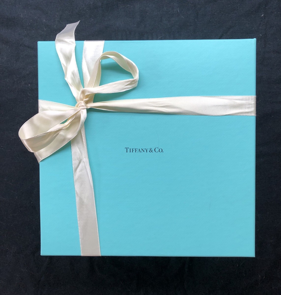 Tiffany box with ribbon 10.25 in. square empty blue | eBay Tiffany box with ribbon 10.25 in. square empty blue | eBay