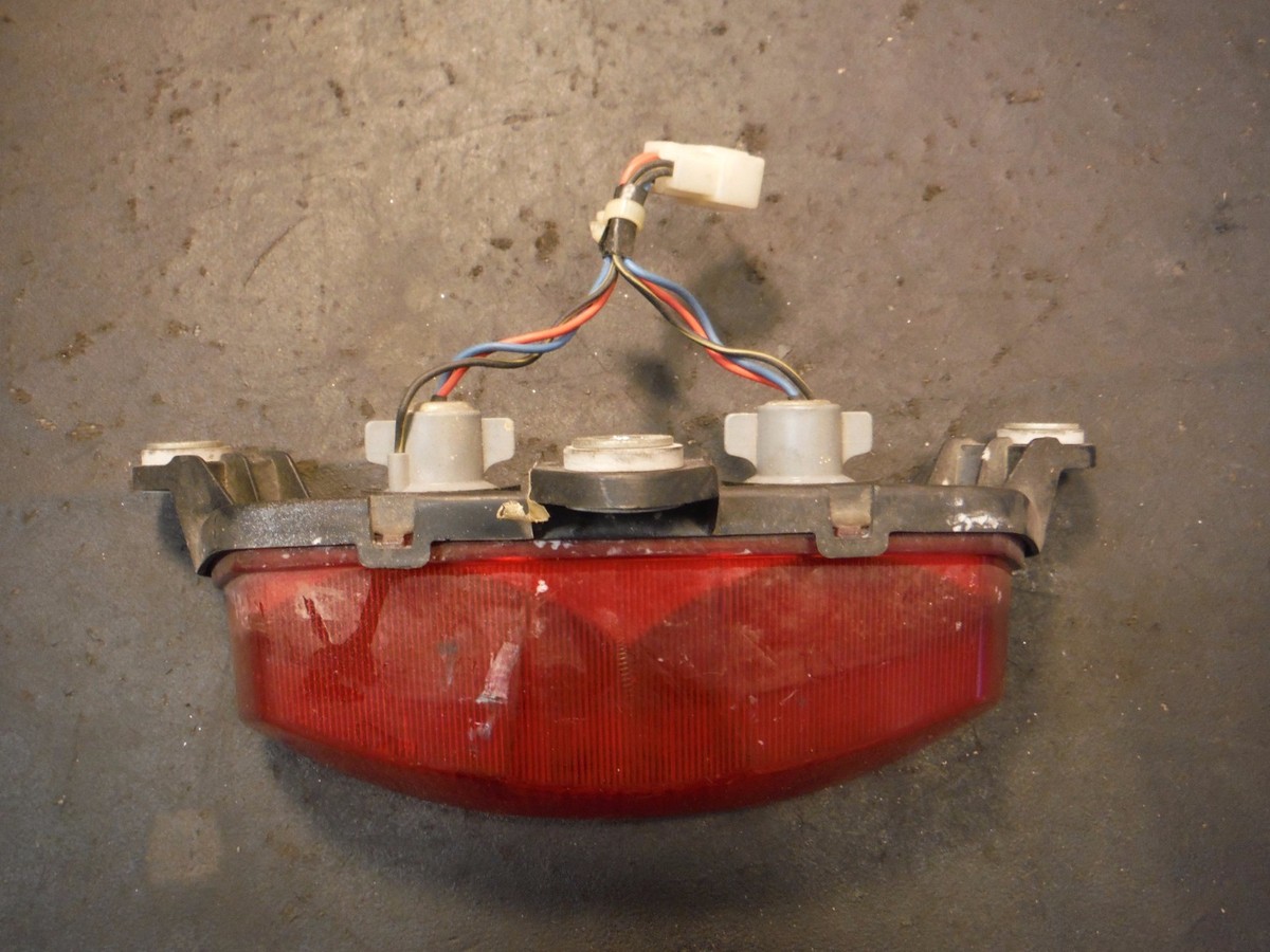 1996 95 96 97 Kawasaki Ninja ZX600F ZX6R ZX 6R ZX6 Rear Taillight