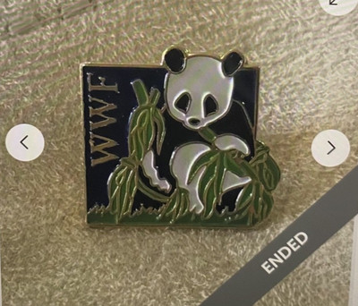 LOT OF 3x VINTAGE WILD LIFE BADGES - PANDA, MOUNTAIN HARE, BUTTERFLY