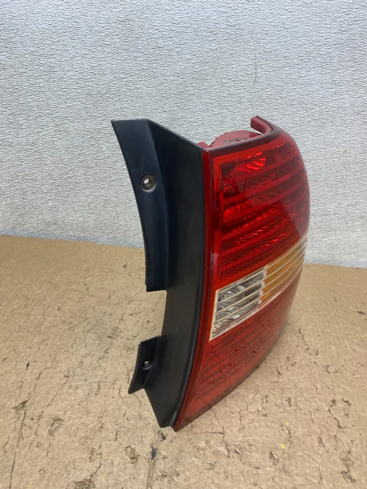 Luz trasera lateral derecha lado pasajero Kia Sportage 2005 a 2007 OEM V4545 DW Foto 3 de 4