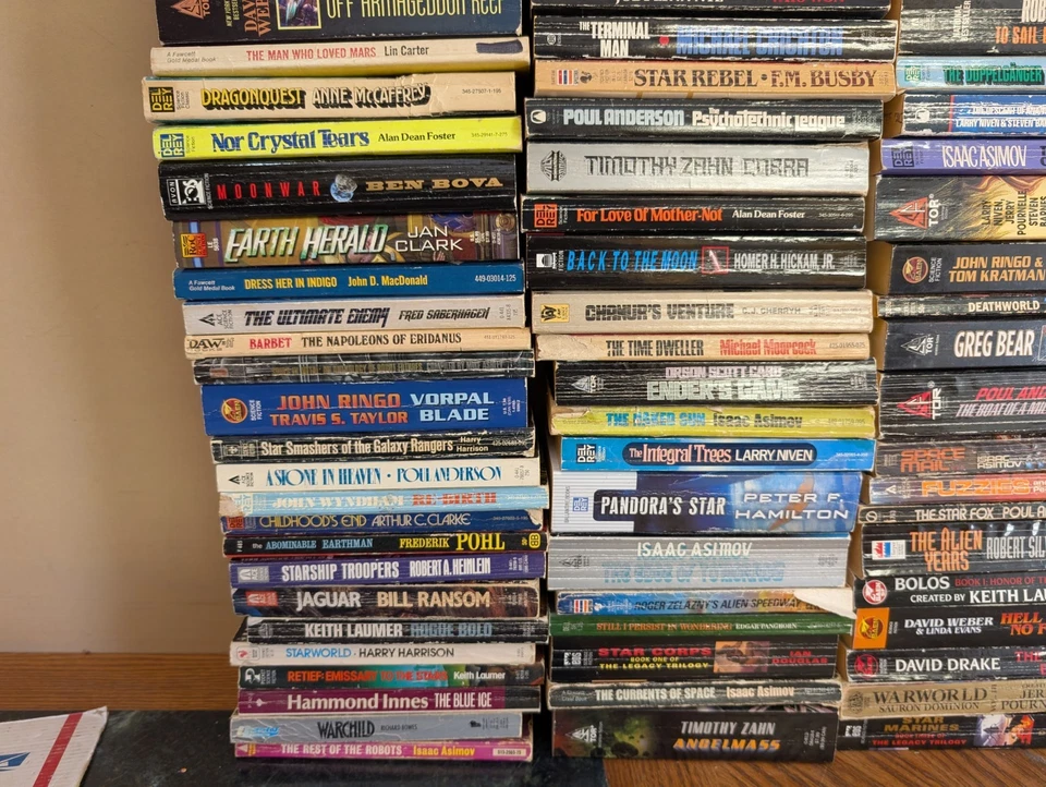 Huge Lot of 175+ Vintage Sci-Fi/Fantasy Paperback Books  ACE DEL REY TOR DAW - Image 3 of 4