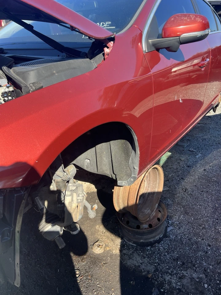 Volvo S60 2011 2012 2013 guardabarros conductor izquierdo naranja Foto 2 de 4