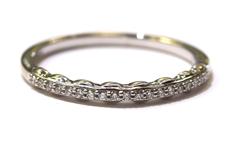 14k White gold .10ct round Natural Diamond wedding band ring 1.8g anniversary
