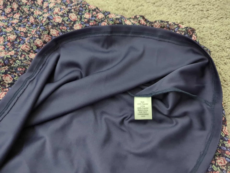 Lauren Conrad Dress Womens Medium Purple Floral Puffed Sleeve Smoked Midi Lined - Image 4 of 4