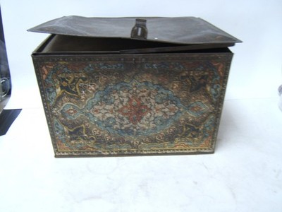 Heinz 57 Antique Biscuit Tin 11'' x 8'' x 8'' Worn Condition
