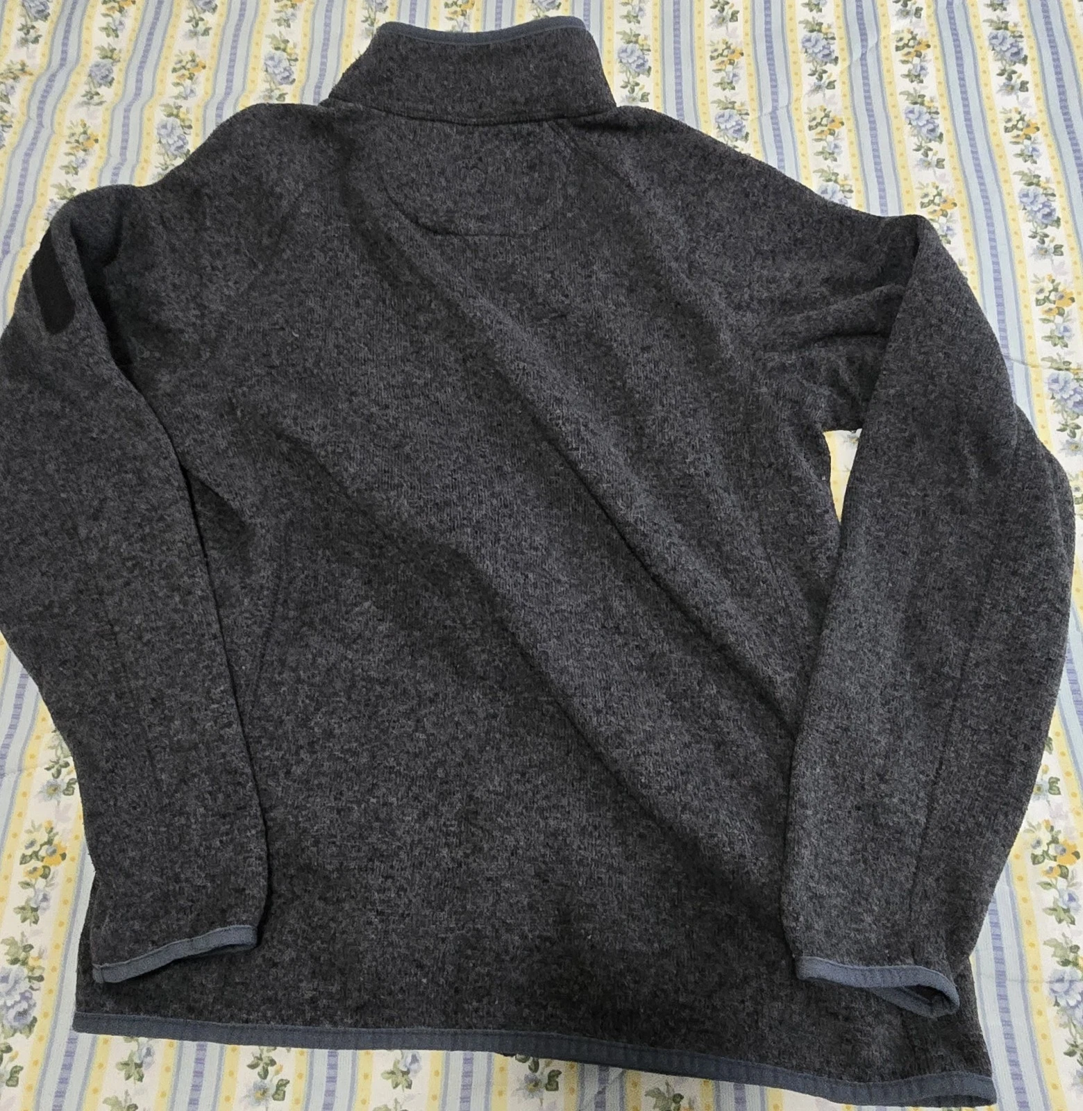 Magellan Outdoors Mens MEDIUM  Gray Full Zip Sweater Fleece Jacket Arm Pocket image 4