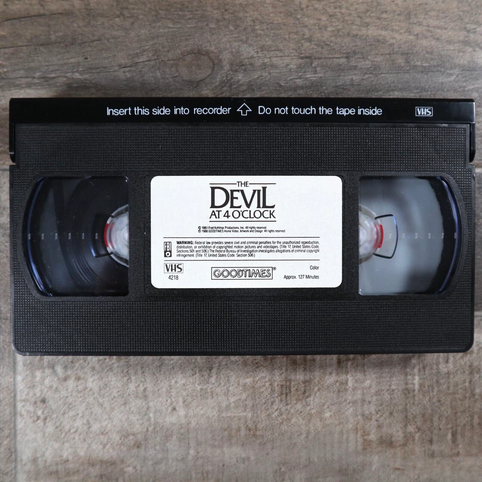 The Devil At 4 O'Clock VHS 1988 Spencer Tracy Frank Sinatra Kerwin Mathews - Image 4 of 4