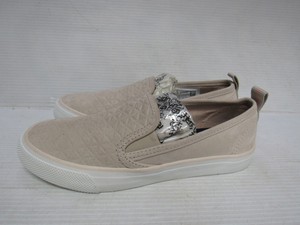 sperry seaside quilted sneaker