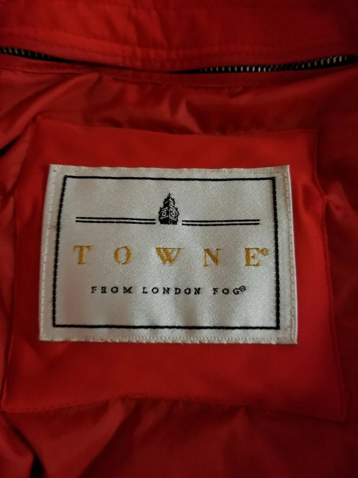 Abrigo London Fog Towne Pequeño Rojo Aislado Forro Extraíble Capucha Piel Sintética Usado en Excelente Condición Foto 3 de 3