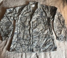 US Air Force Green Military Jacket Mens 44 Regular Camouflage Button Up Camo