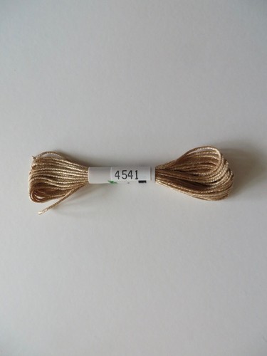 Access Commodities-1 Skein-Au Ver A Soie-Soie d'Alger Silk 4111 - 5416 - Picture 61 of 128