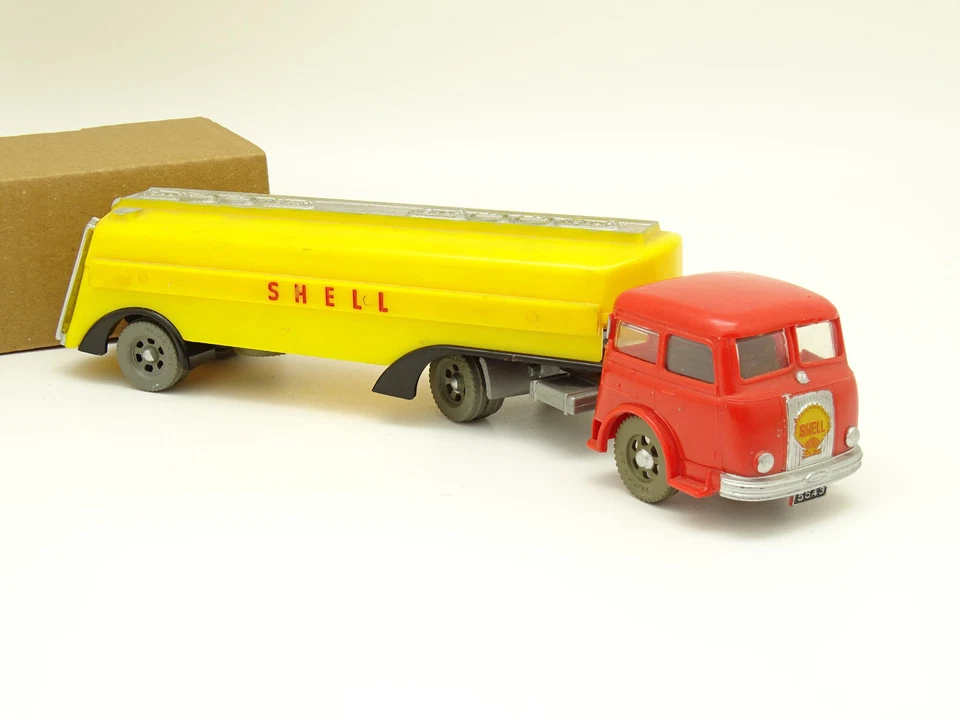 Siku 1/50 SB - Hanomag HS 170T + Rimorchio Cisterne Shell V46 - Immagine 2 di 4