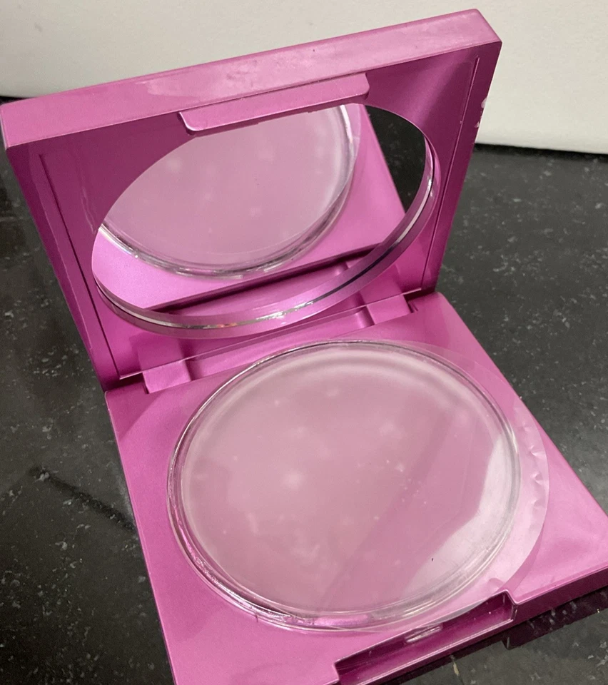 Defensor facial sin poros Mally Evercolor ~ 0,46 oz / 13 g Foto 2 de 4