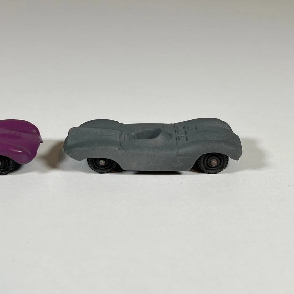 Lote de 2 Coches Diecast TootsieToy Jaguar D-Type Años 60 De Colección EE. UU. 1:64 Foto 4 de 4